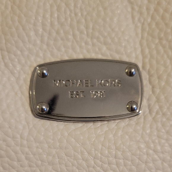 Michael Kors pebbled leather Two-Tone Black and White Women's Backpack - Picture 2 of 10